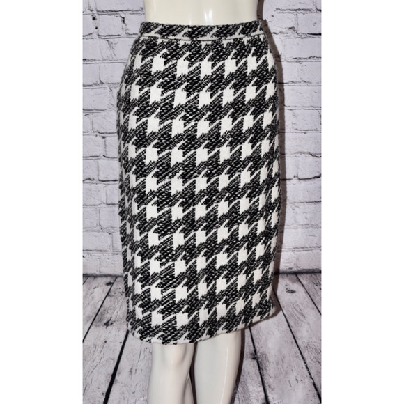 ST. JOHN KNIT by Marie Gray B&W Houndstooth Long Sleeve Jacket Skirt SET Size 10 - Picture 5 of 5